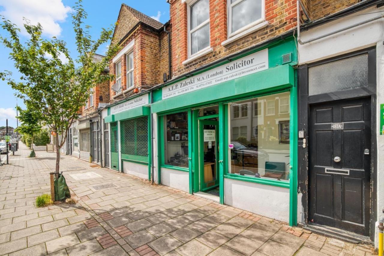 Апартаменты Luxurious Hidden Gem In Wandsworth Лондон Экстерьер фото