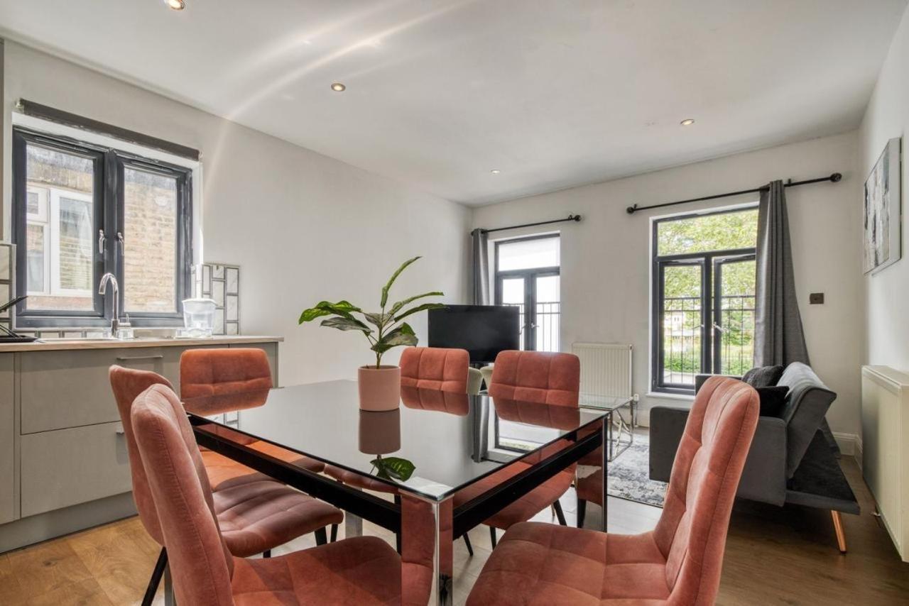 Апартаменты Luxurious Hidden Gem In Wandsworth Лондон Экстерьер фото